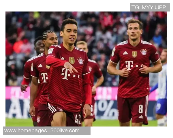 拜仁慕尼黑与莱比锡红牛比赛分析及战术对比探讨